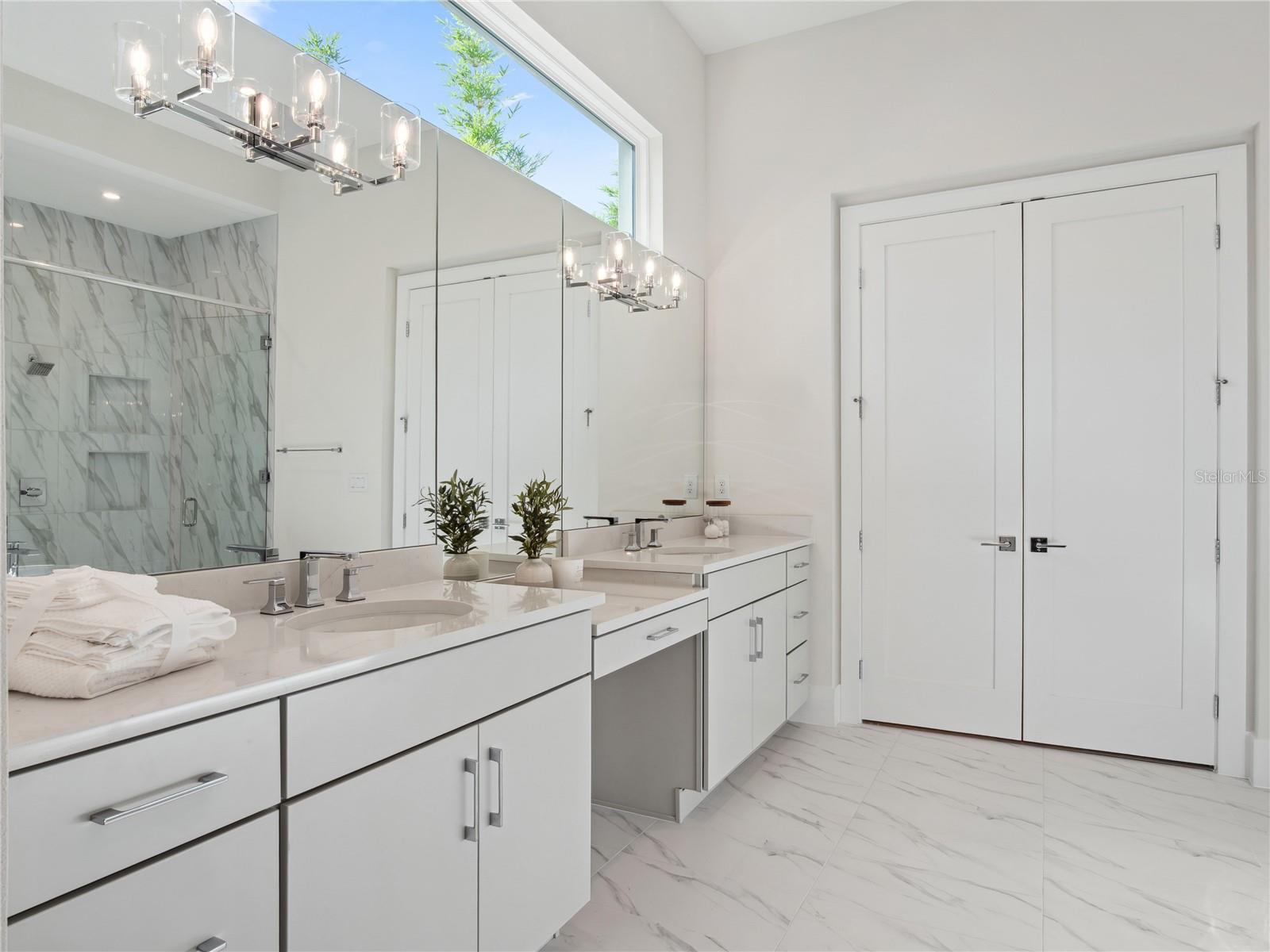 LAKE SHEEN SOUND - Residential