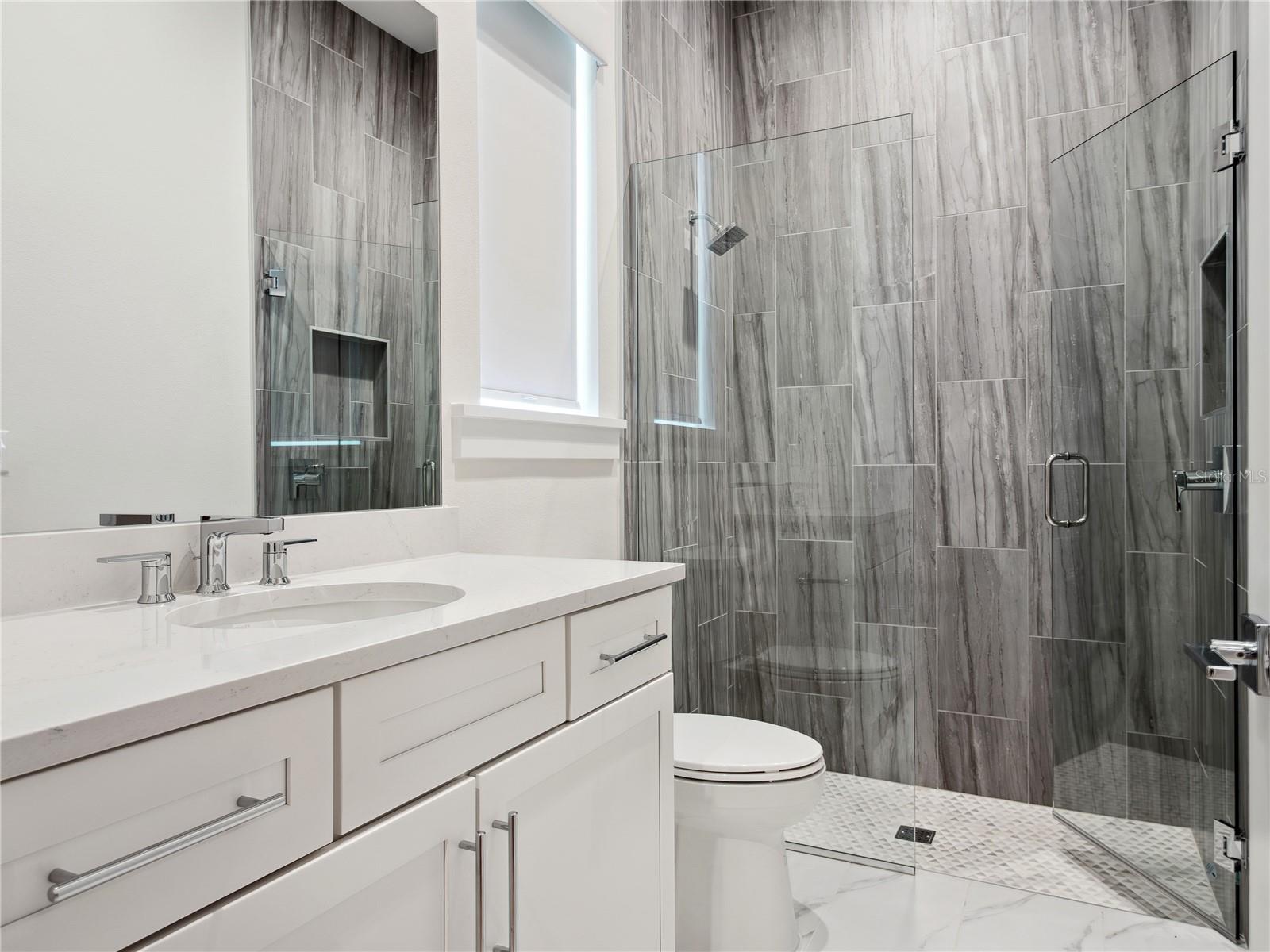 LAKE SHEEN SOUND - Residential