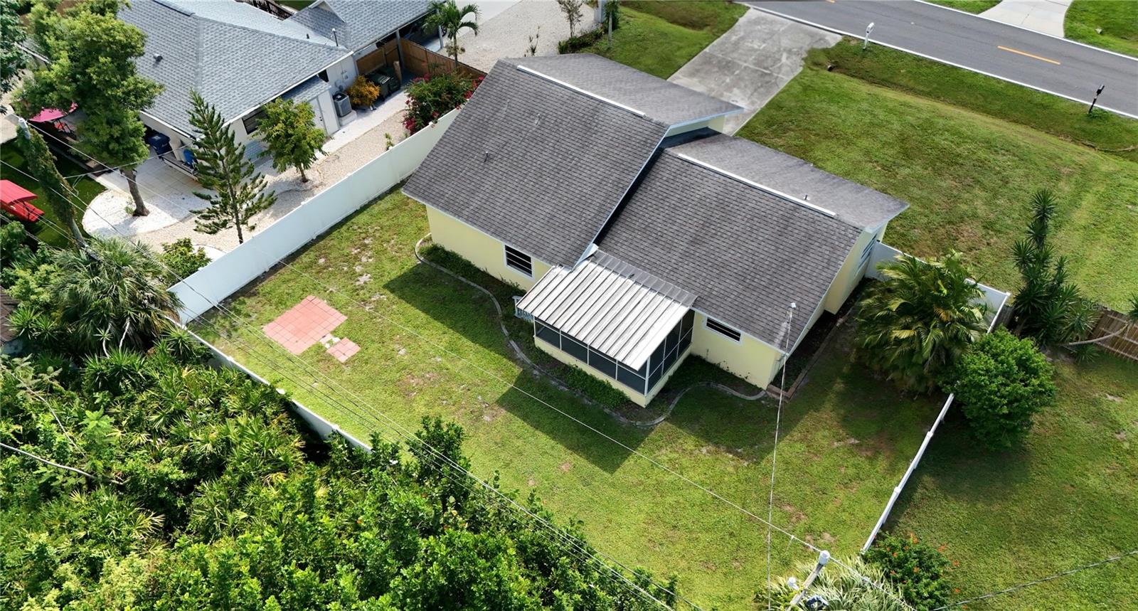 SOUTH VENICE - Residential Lease