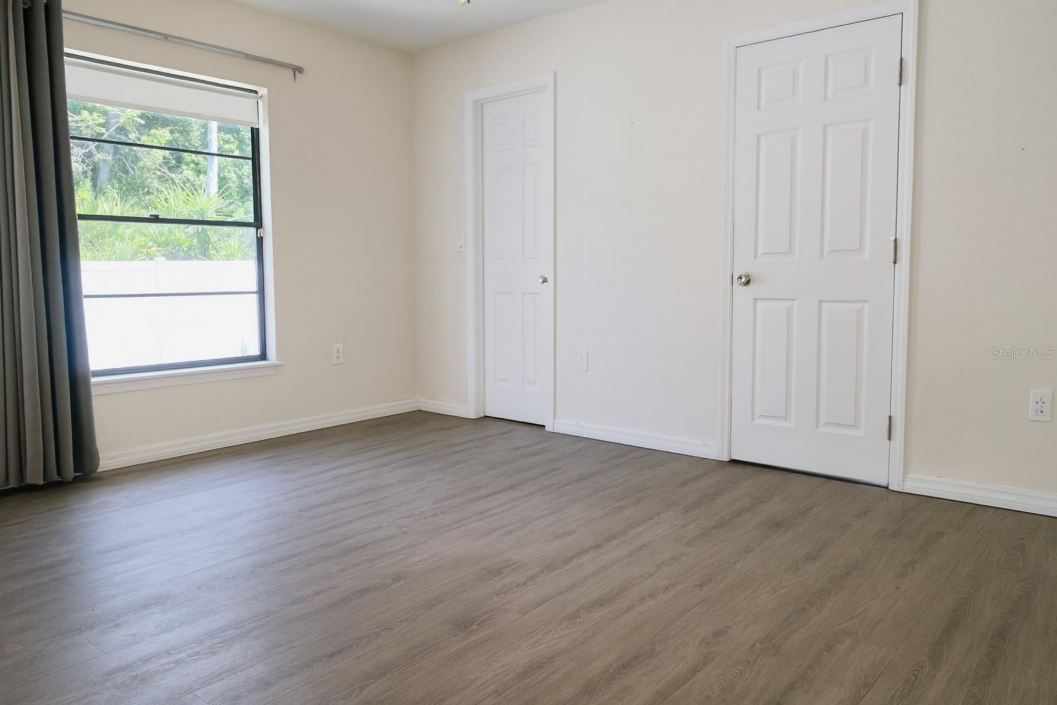 SOUTH VENICE - Residential Lease