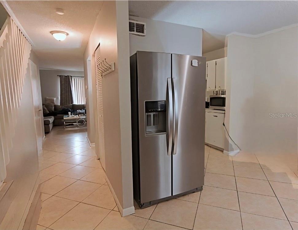 HUNTINGTON ON GREEN CONDO - Residential Lease