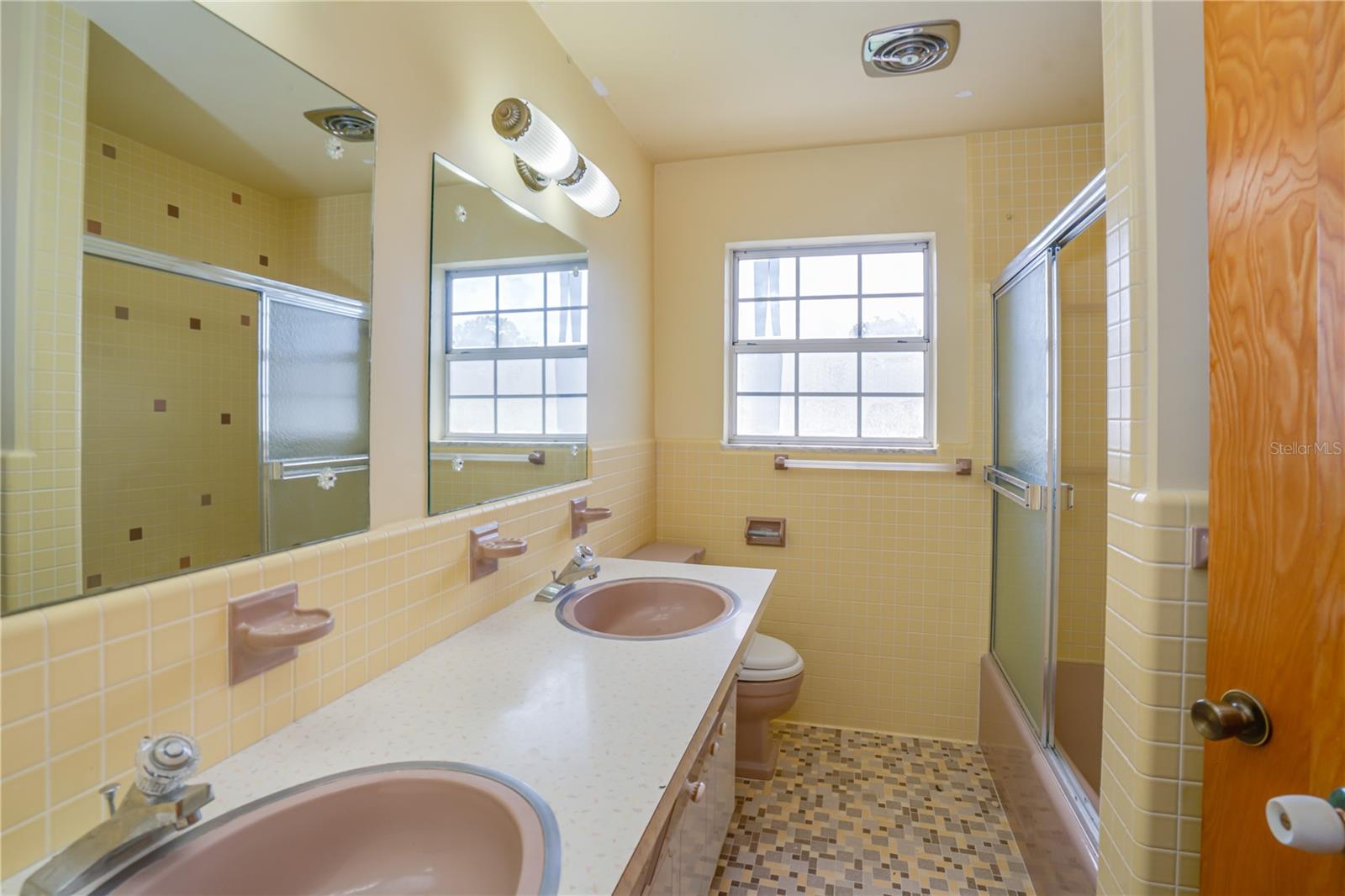 PINELLAS FARMS 1ST ADD - Residential