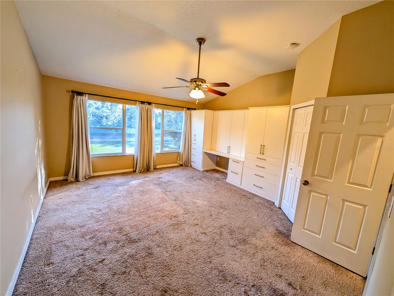 CHELSEA MANOR - Residential