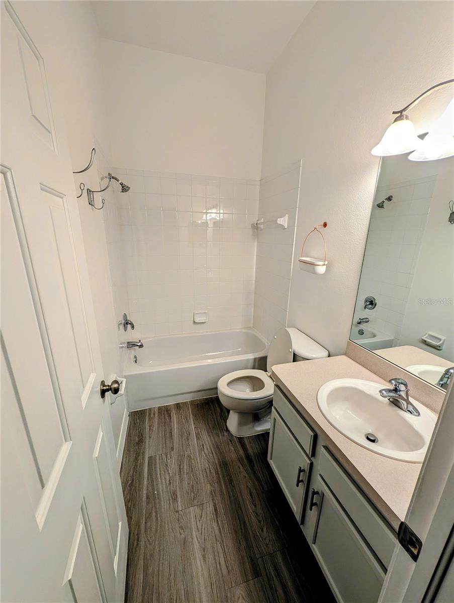 CHELSEA MANOR - Residential