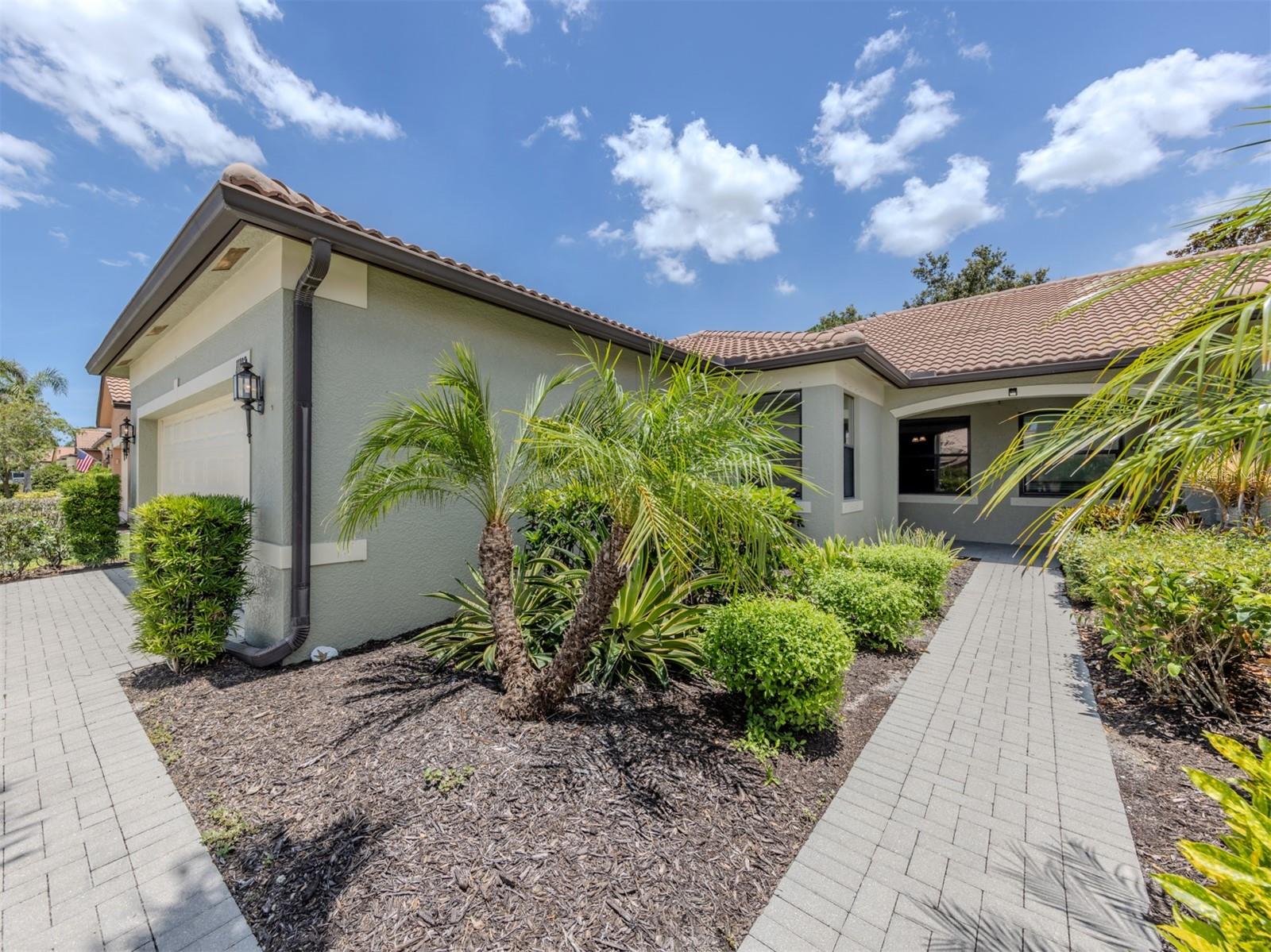 11192 CAMPAZZO DRIVE