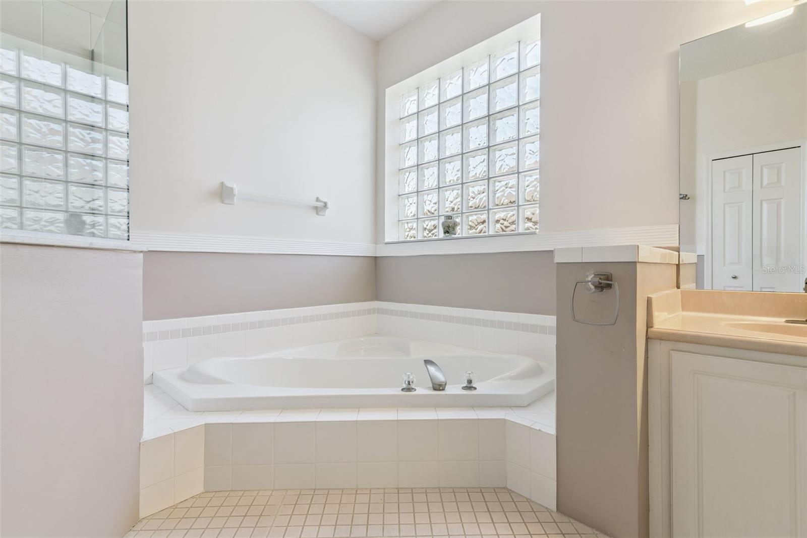 NORTH BAY SEC 04 - Residential