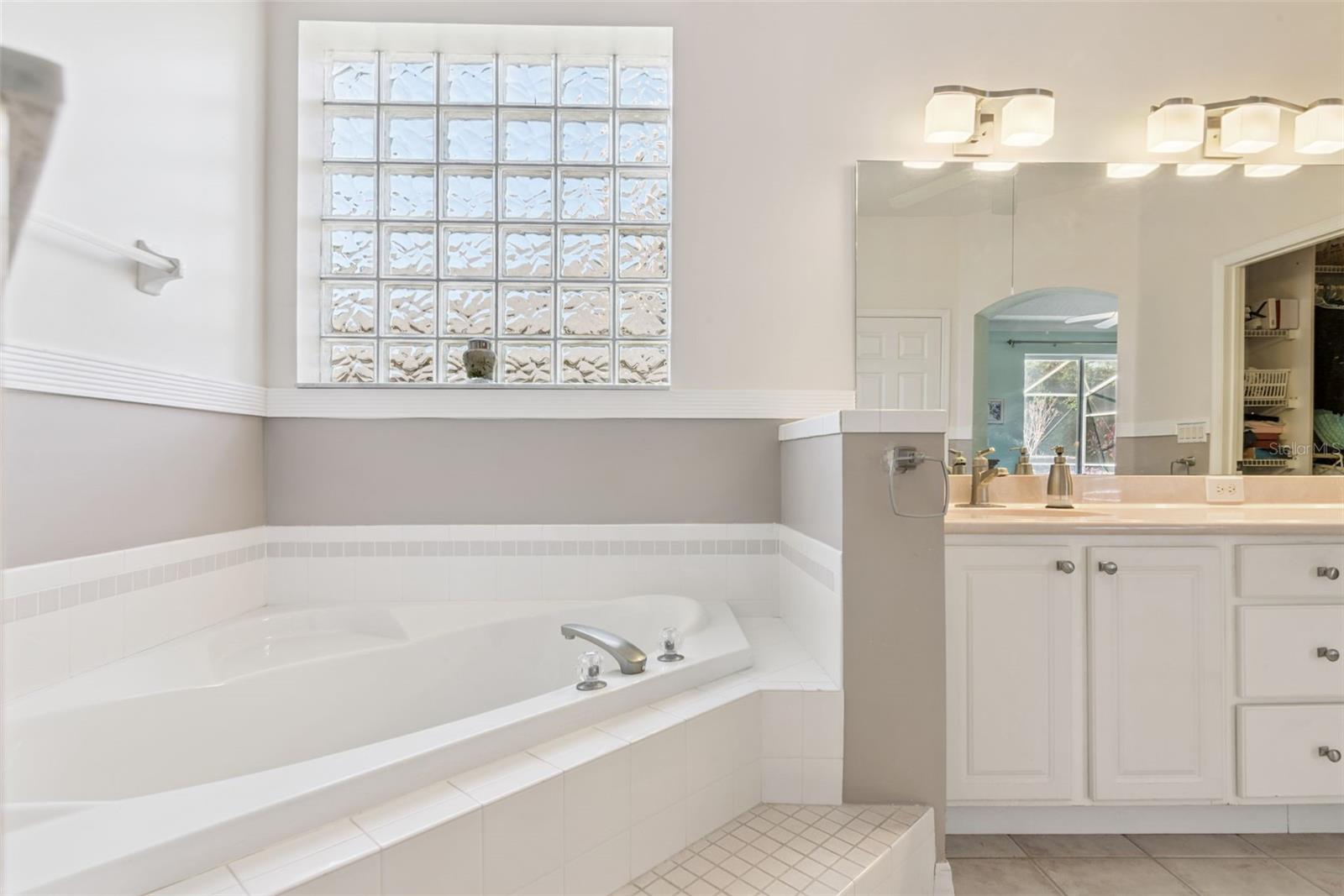 NORTH BAY SEC 04 - Residential