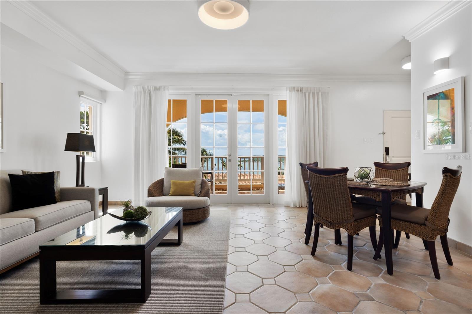 LAS CASITAS VILLAGE - Residential