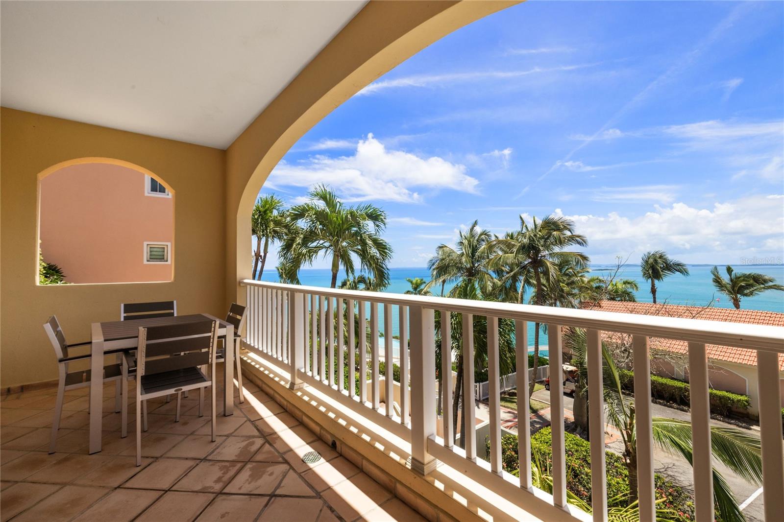 LAS CASITAS VILLAGE - Residential