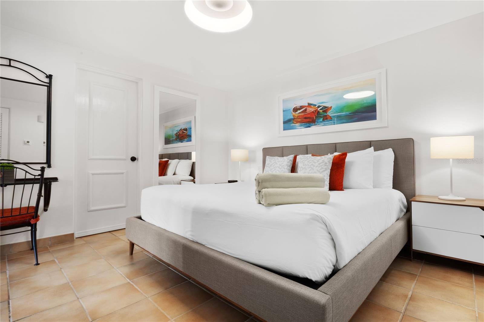 LAS CASITAS VILLAGE - Residential