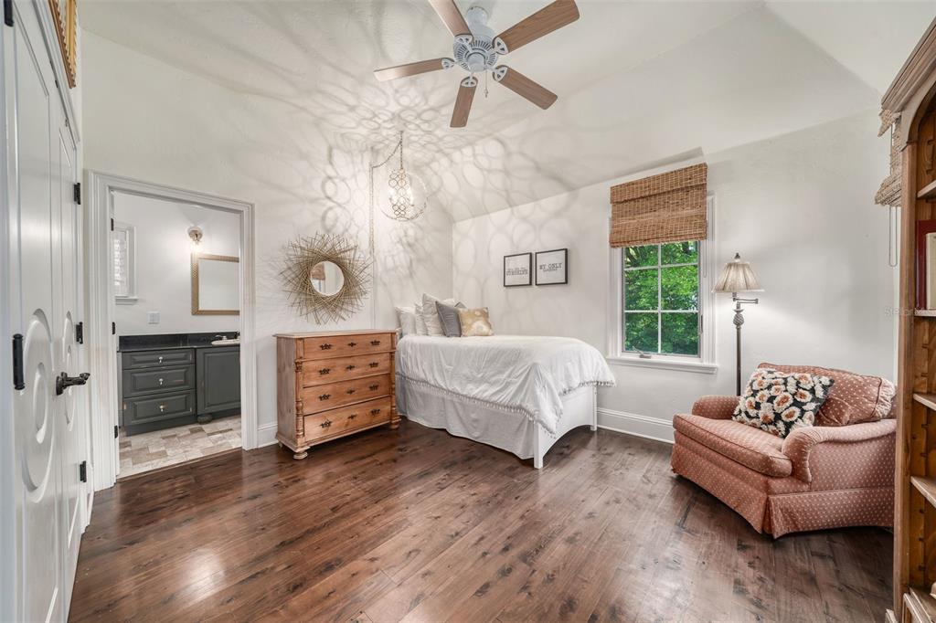 CLOISTER GROVE SUB - Residential