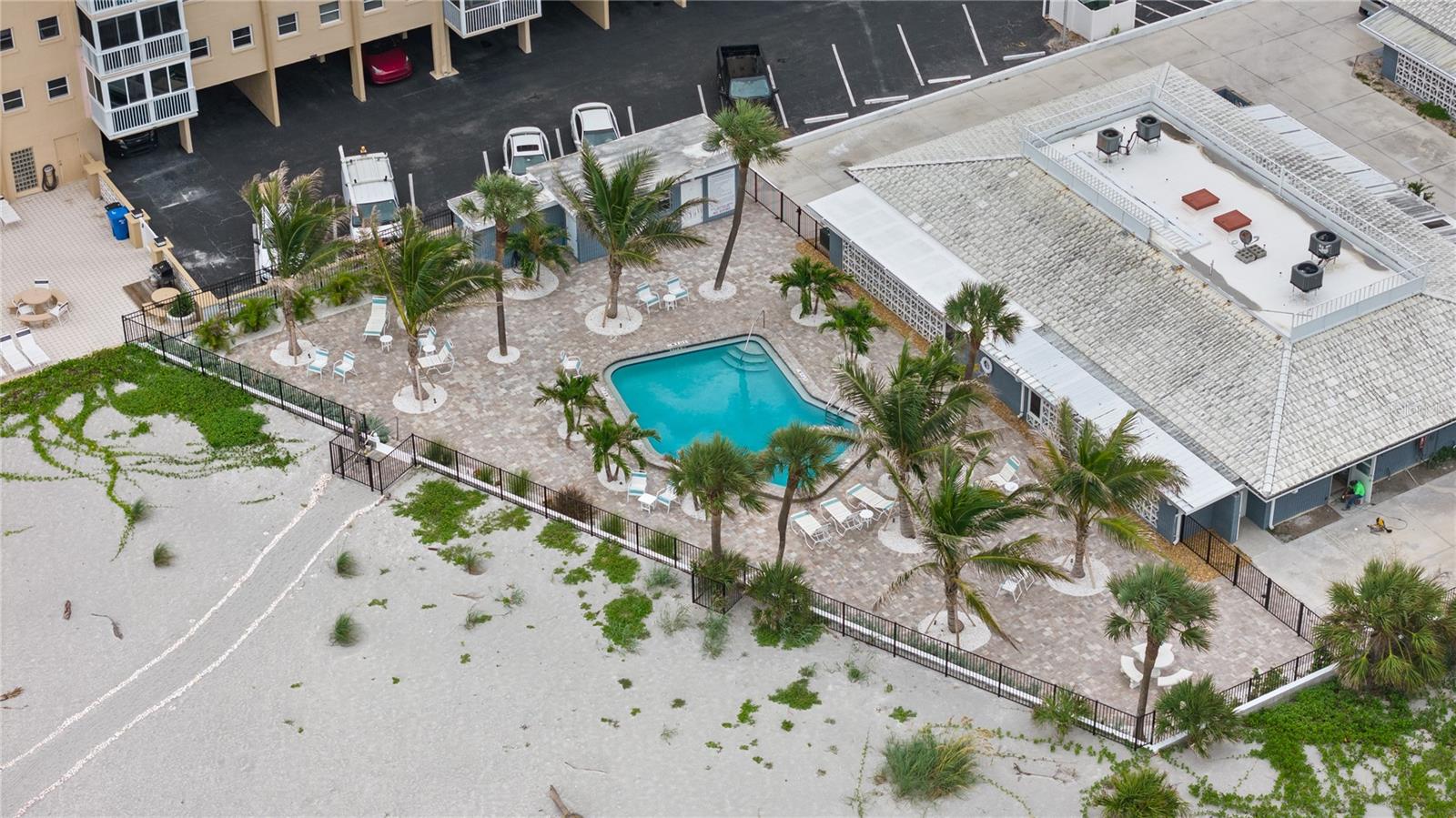 1205 TARPON CENTER DRIVE E2