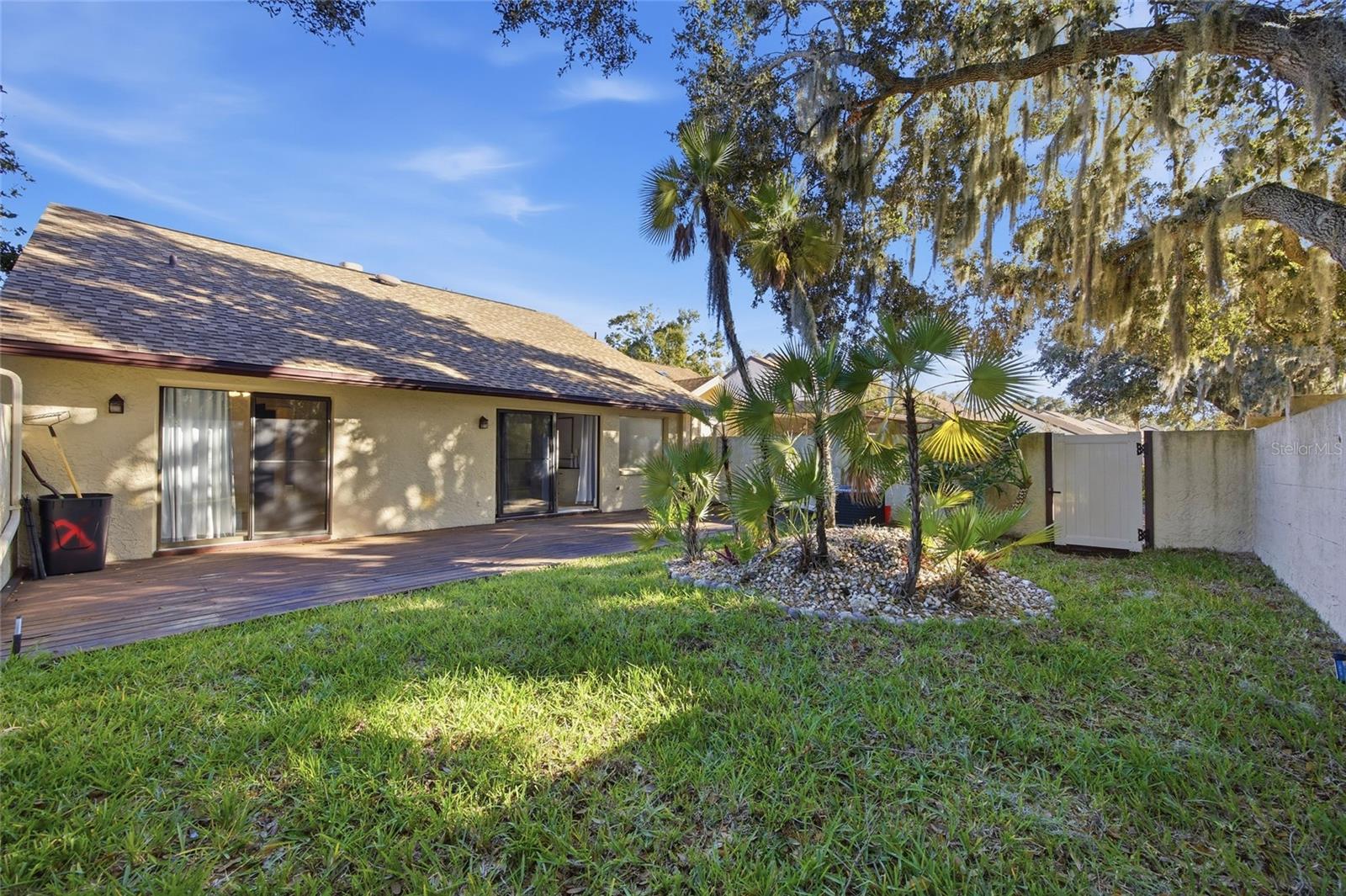 CREEK WOODS A COND IN IMPERIALAKES - Residential