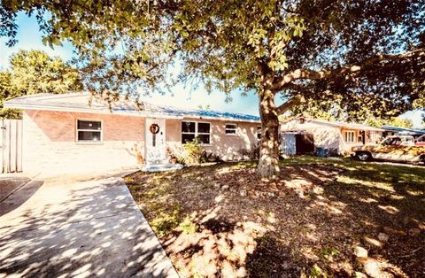 A home in PINELLAS PARK