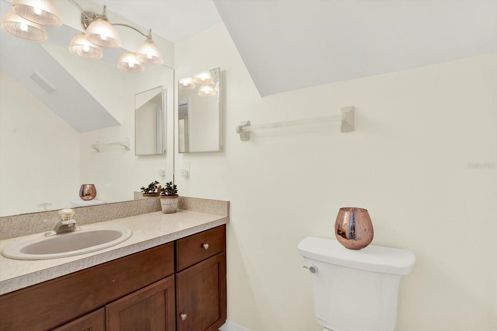 SHADOW RUN UNIT 2 - Residential