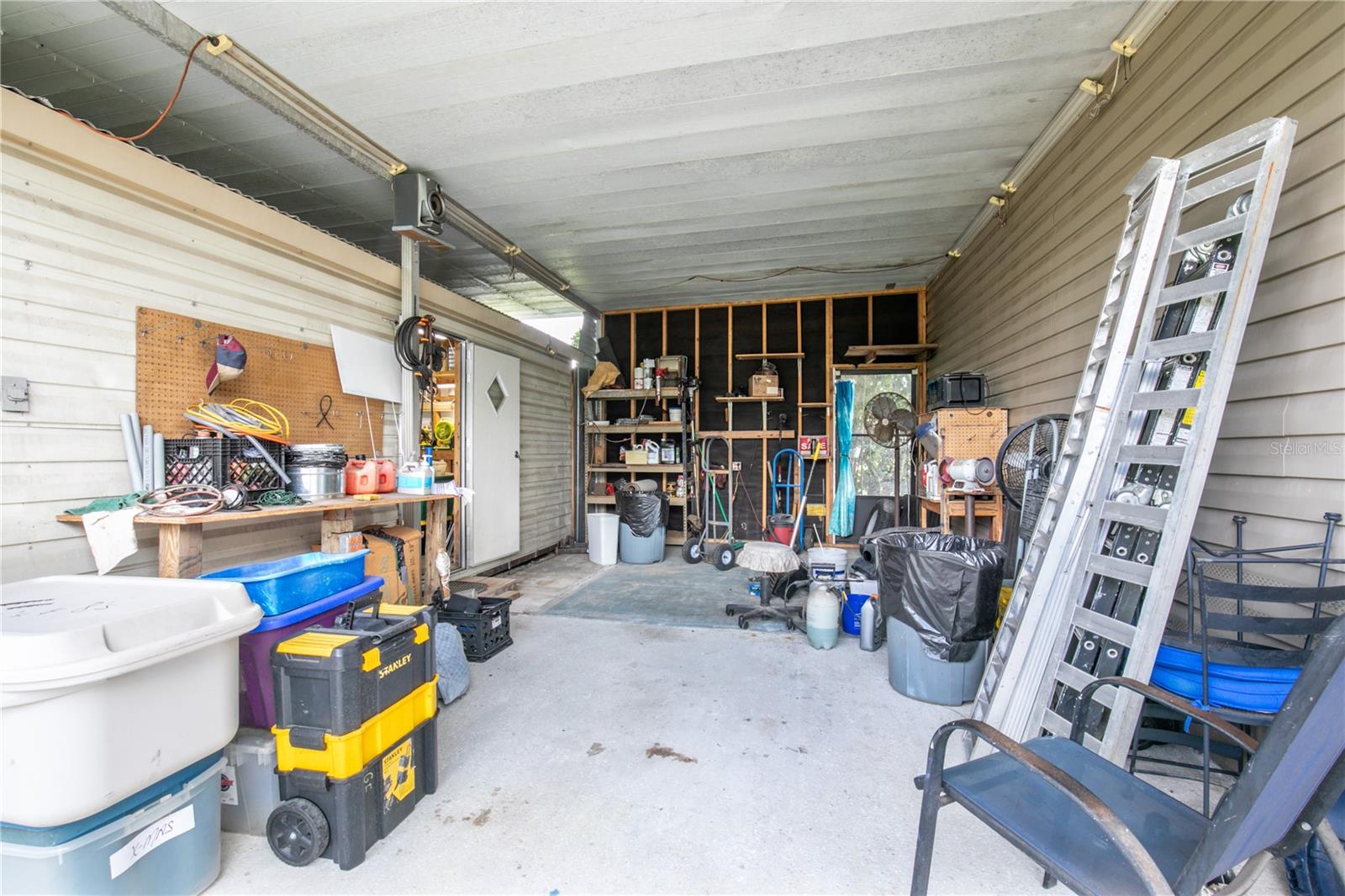 SANDY ACRES ESTATE - Residential