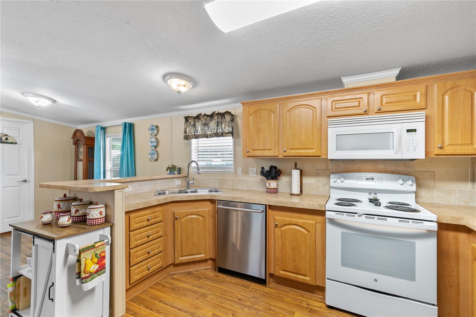 SANDY ACRES ESTATE - Residential