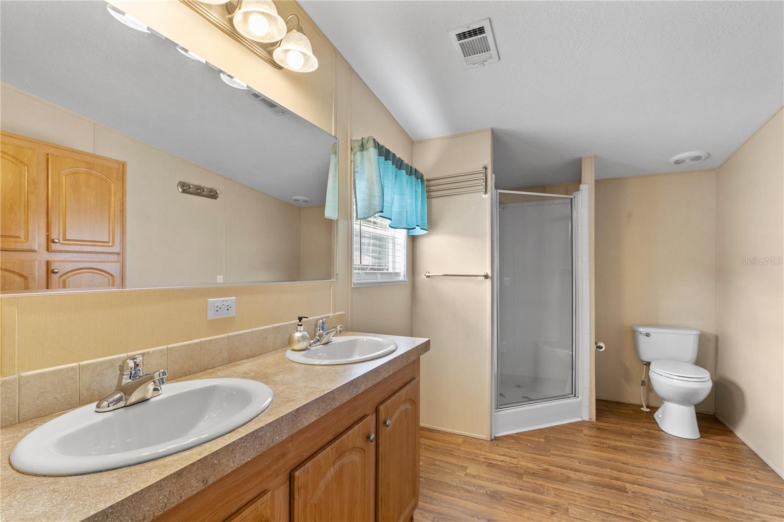 SANDY ACRES ESTATE - Residential