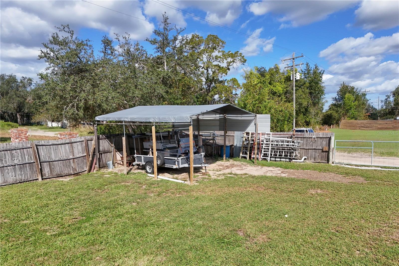 SANDY ACRES ESTATE - Residential