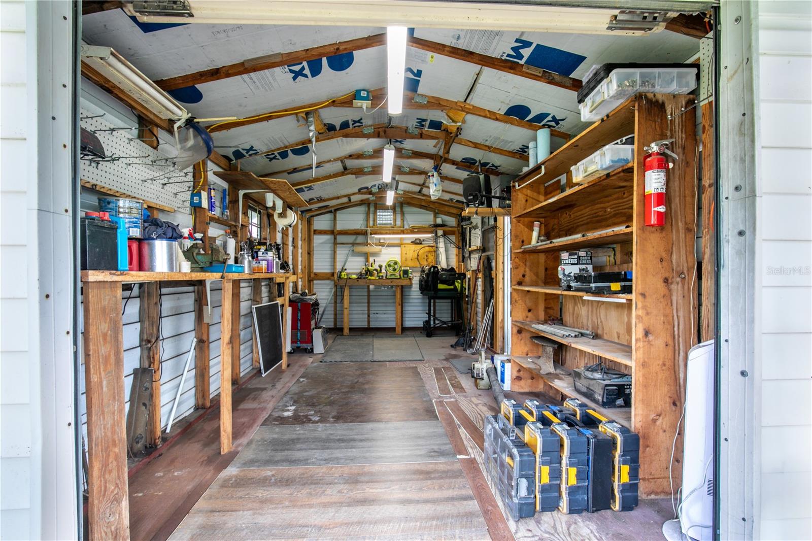 SANDY ACRES ESTATE - Residential