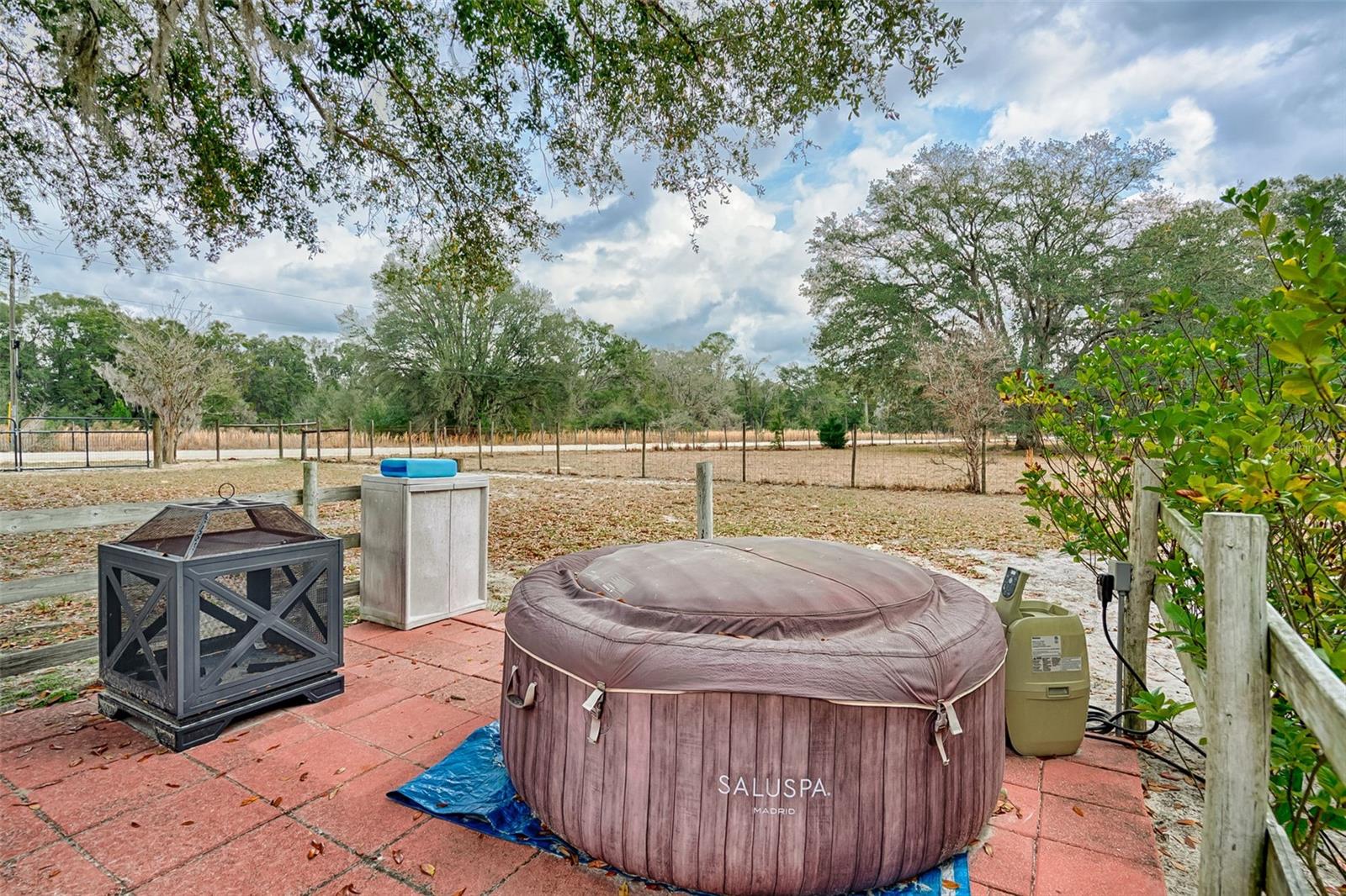 TRIPLE CROWN FARMS - Residential