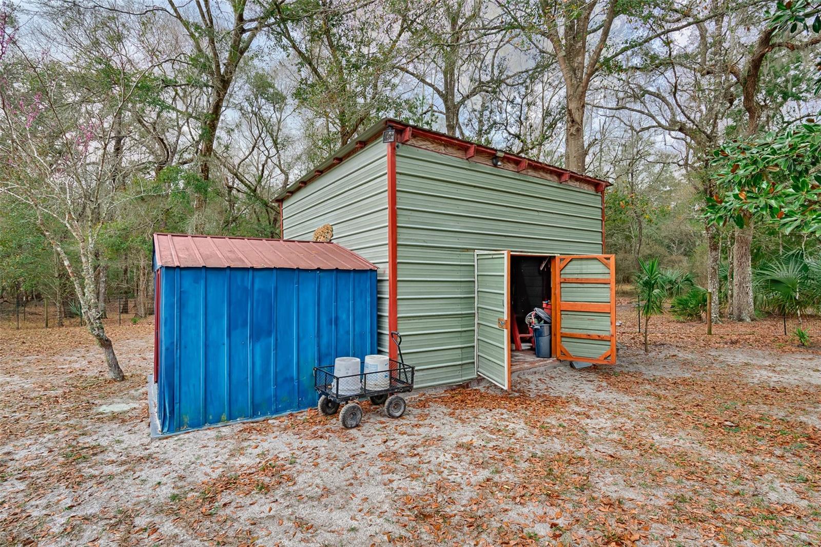 TRIPLE CROWN FARMS - Residential