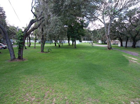 Tiny photo for 28313 Us Highway 27, Leesburg, FL 34748 (MLS # V4937792)