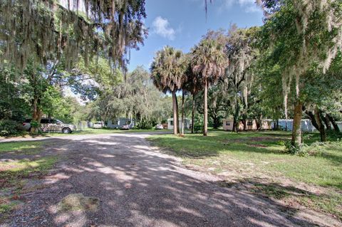 Tiny photo for 28313 Us Highway 27, Leesburg, FL 34748 (MLS # V4937792)