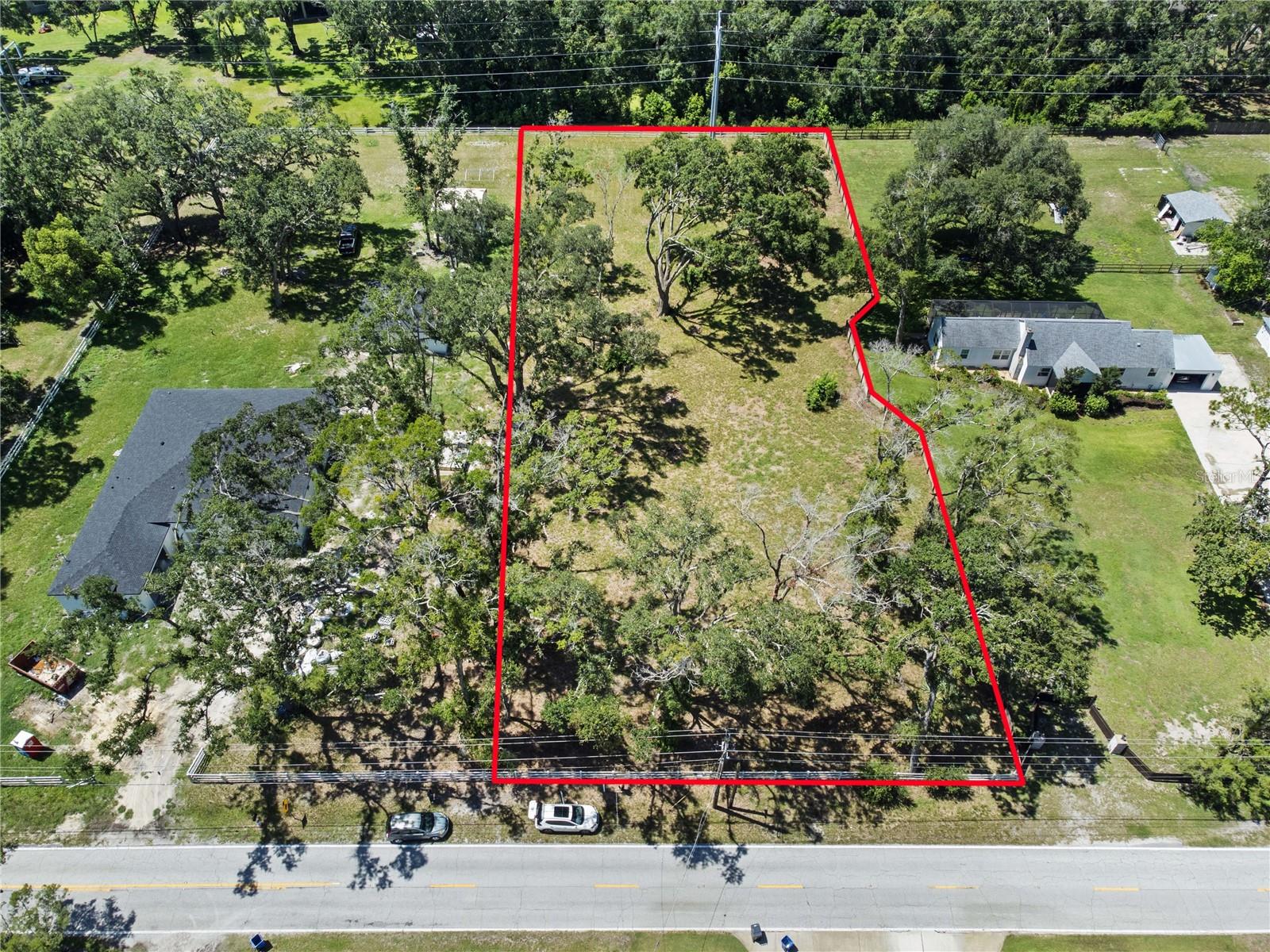 Looking to build your dream home in Lutz? This beautiful 1.16-acre homesite, situated in the heart of Lutz, is ideal for your custom-built dream home. The homesite is fully fenced and includes a deep well and electric connection. It is conveniently located just minutes away from Downtown Tampa, I-275, Veteran's Expressway, I-75, and nearby restaurants, shopping, and entertainment. If you're interested, schedule your private showing today and take the first step toward building your dream home.