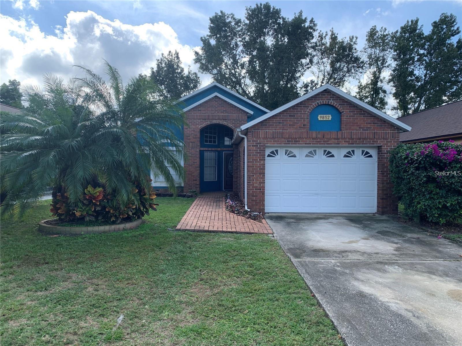 LOCATION, LOCATION, LOCATION!!!
Welcome to this cozy 3-bedroom, 2-bath home located in the desirable Dean Acres subdivision. This property combines comfort and convenience. Ideally situated near major highways and I-4, you’ll enjoy quick access to shopping, dining, schools, and entertainment.
This home is vacant and move-in ready—schedule your private showing today! Text Natalia 407 460 9019