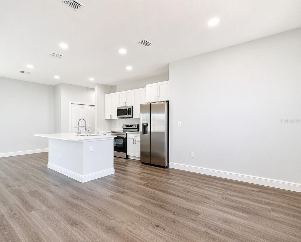 Photo of 39 Water Track Drive, Ocala, FL 34472 (MLS # O6427181)