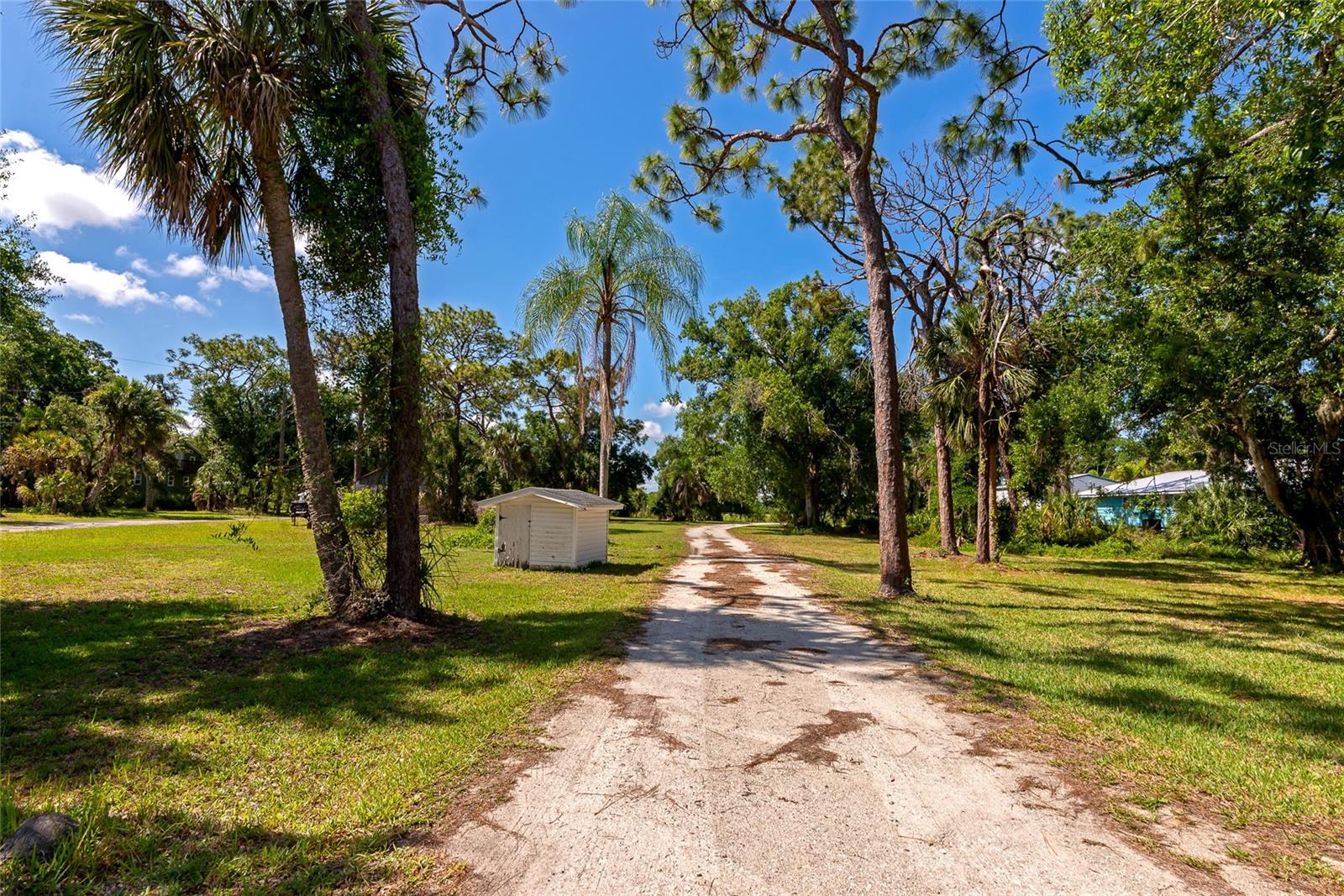 11903 UPPER MANATEE RIVER ROAD