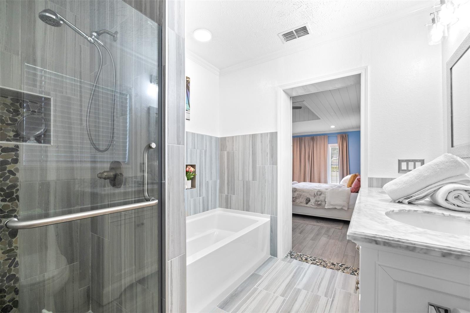 ELOISE WOODS LAKE ROY UNIT - Residential