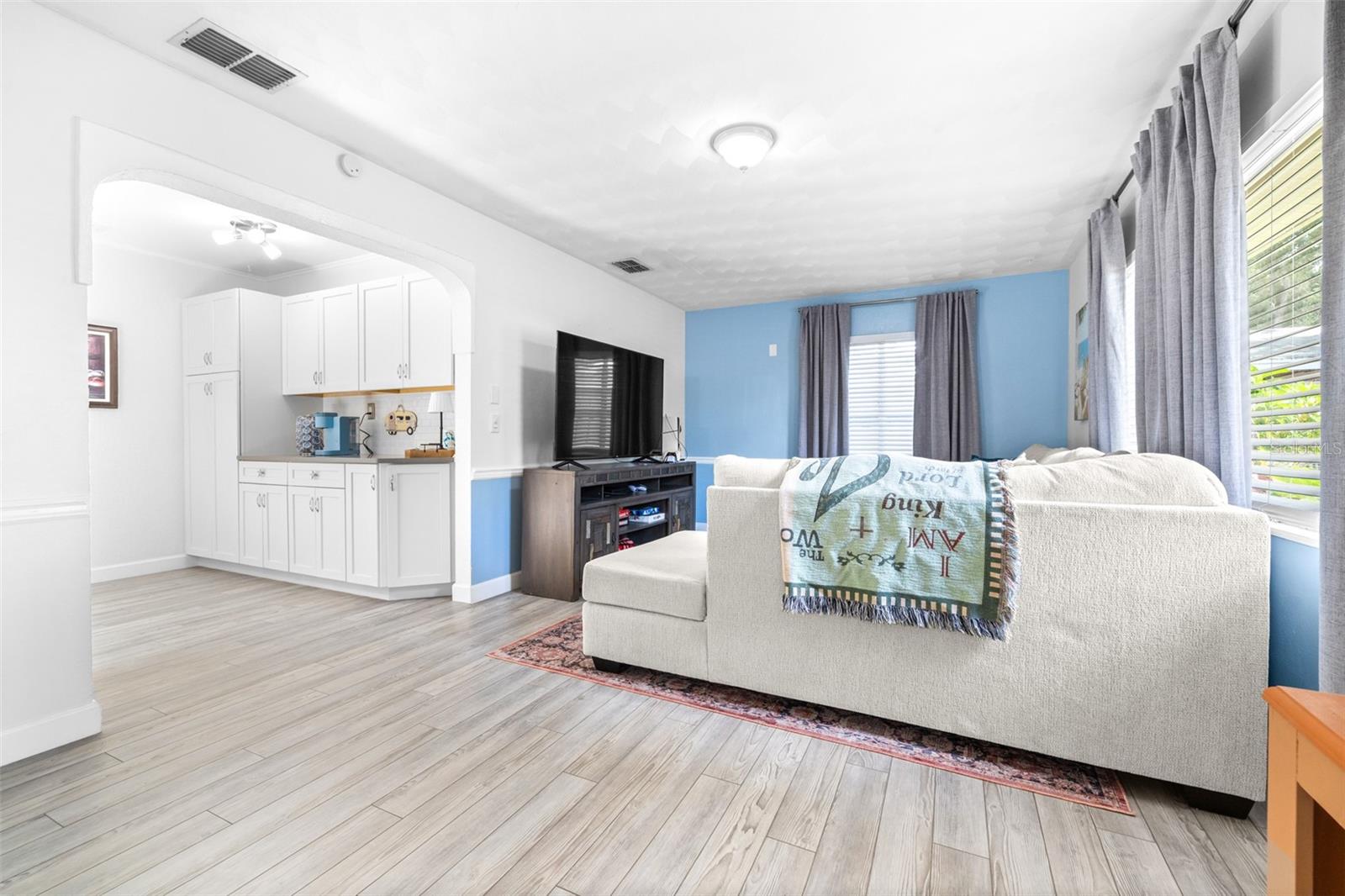 ELOISE WOODS LAKE ROY UNIT - Residential