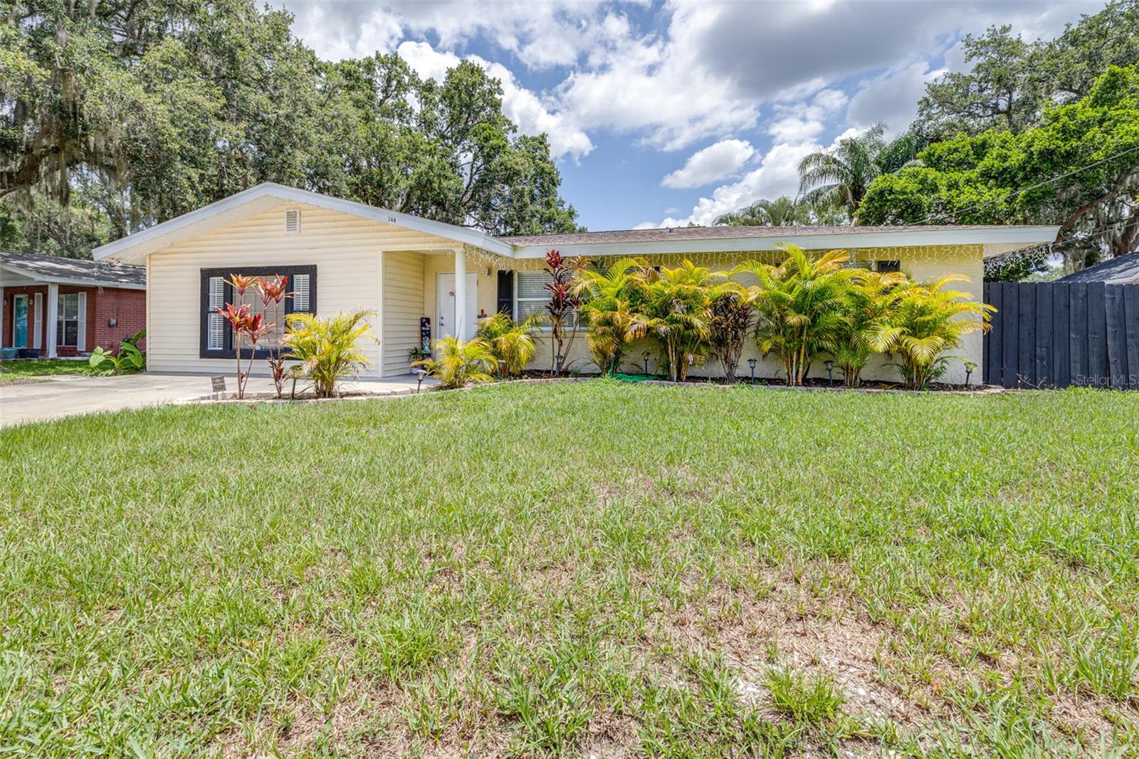 ELOISE WOODS LAKE ROY UNIT - Residential