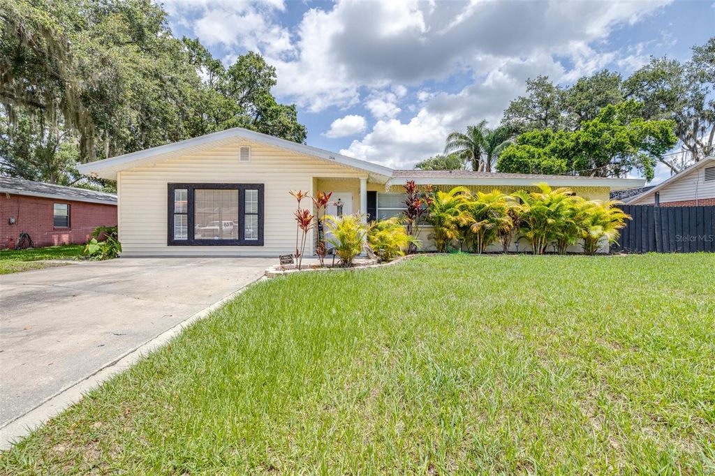 Photo of 144 Beverly Drive, Winter Haven, FL 33884 (MLS # O6373460)