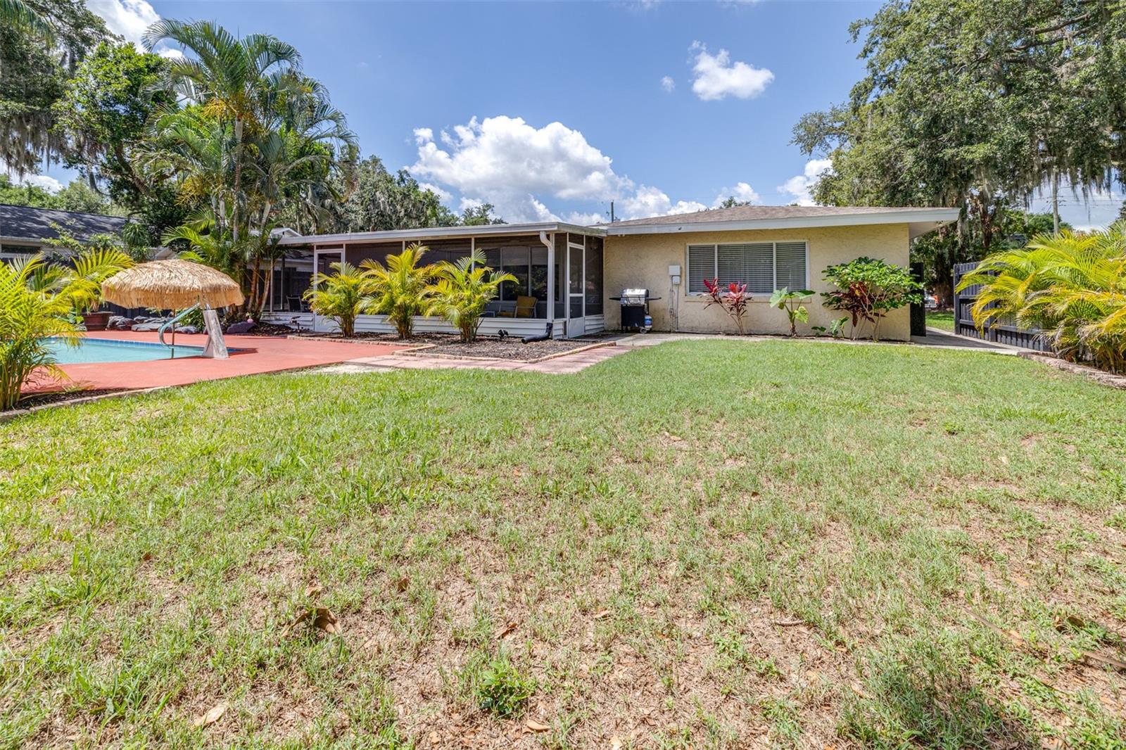 ELOISE WOODS LAKE ROY UNIT - Residential