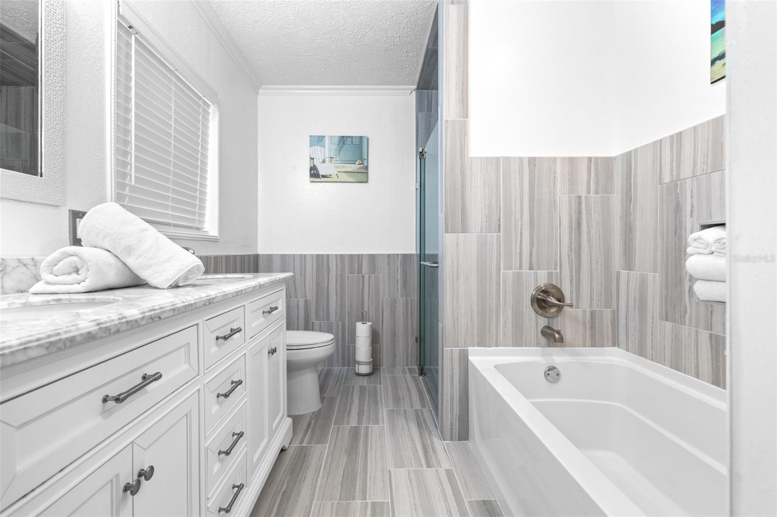 ELOISE WOODS LAKE ROY UNIT - Residential