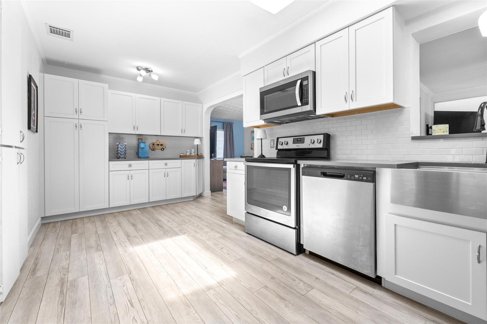 ELOISE WOODS LAKE ROY UNIT - Residential