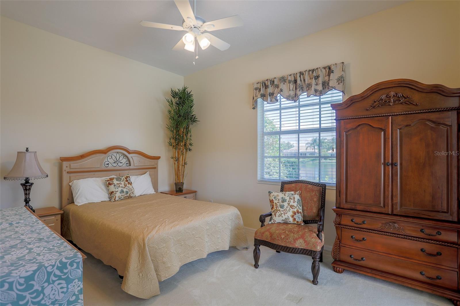 UNIVERSITY PARK - Residential Lease