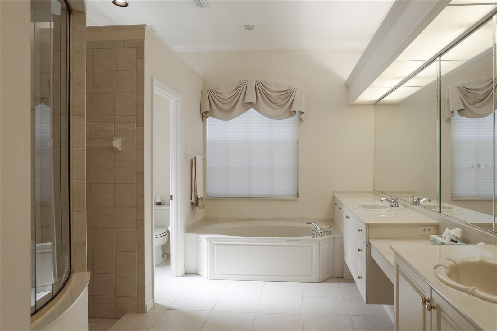 UNIVERSITY PARK - Residential Lease