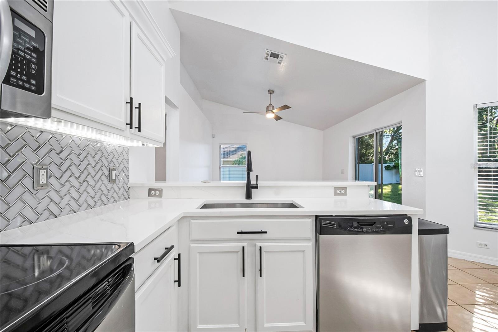 REMINGTON OAKS PH 01 - Residential