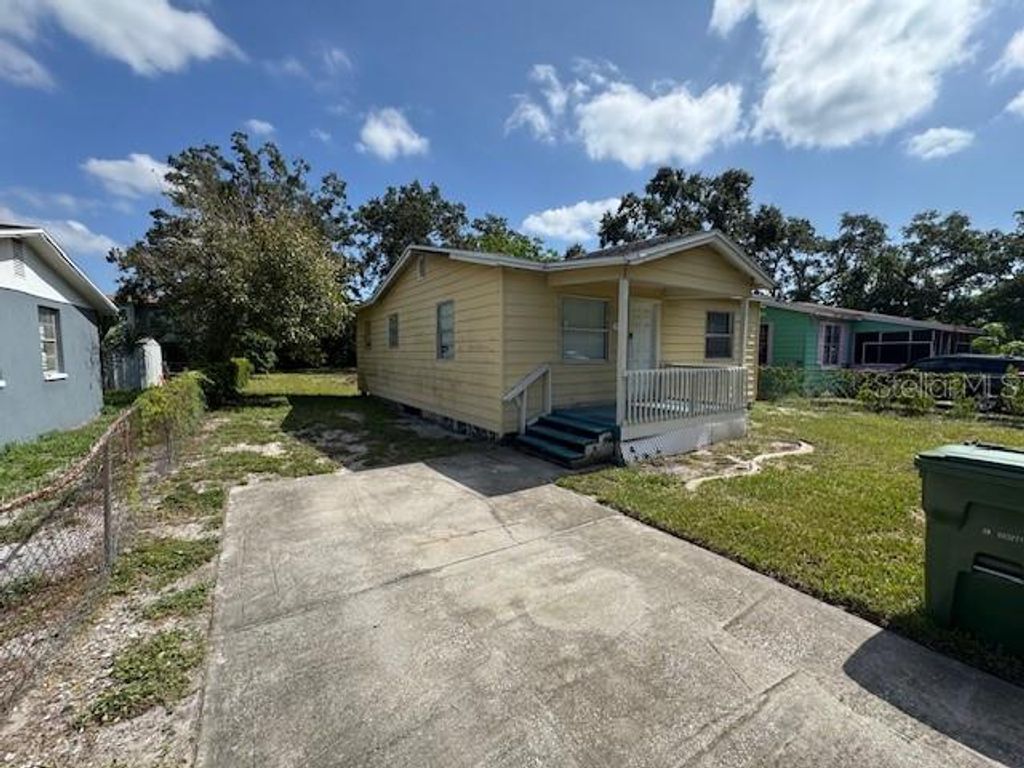 Photo of 5122 E 14th Avenue, Tampa, FL 33619 (MLS # TB8407699)