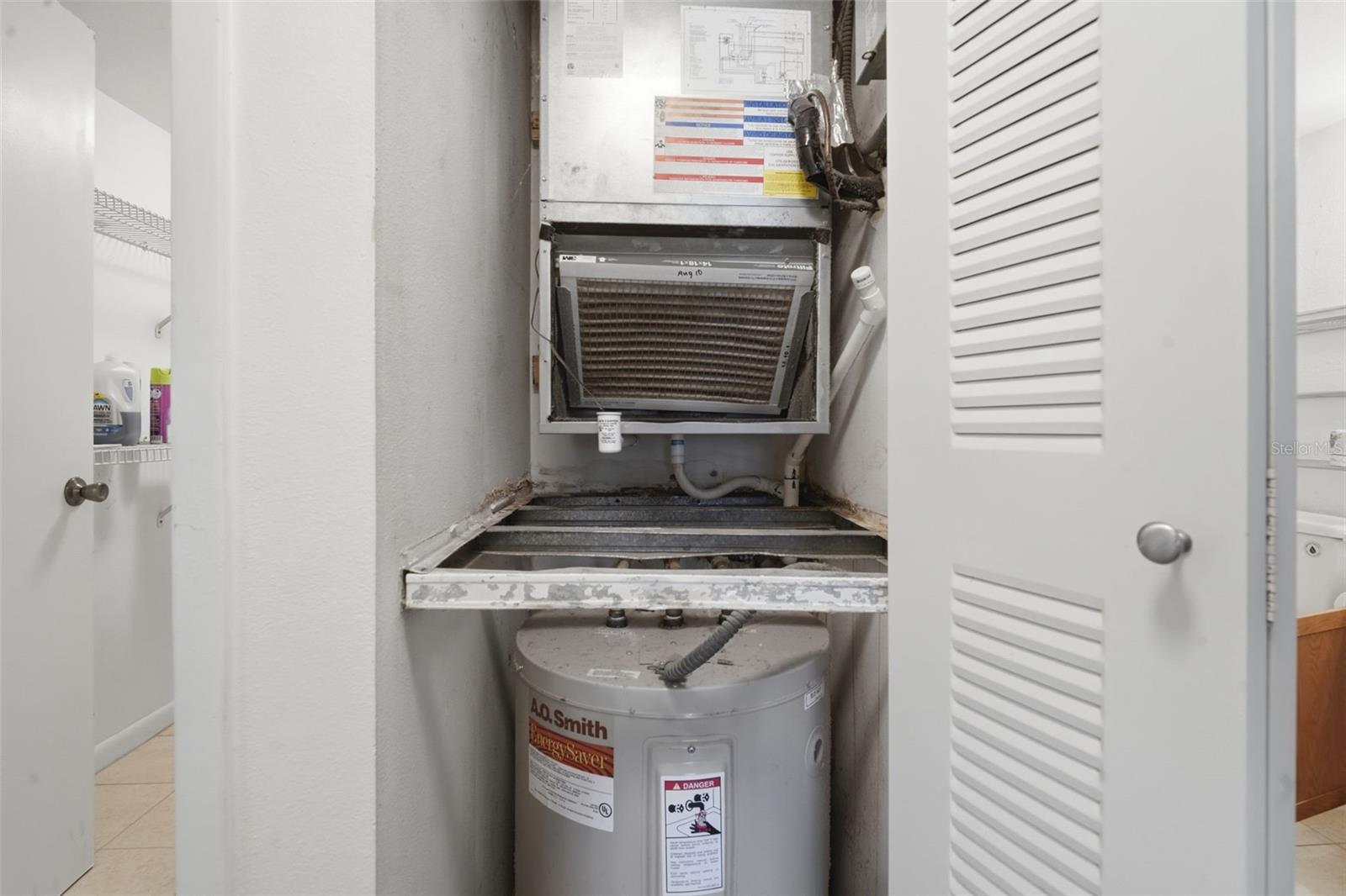 PINE RIDGE CLUB VILLAGE 1 PH 2 A CONDO BLDG 17 - Residential