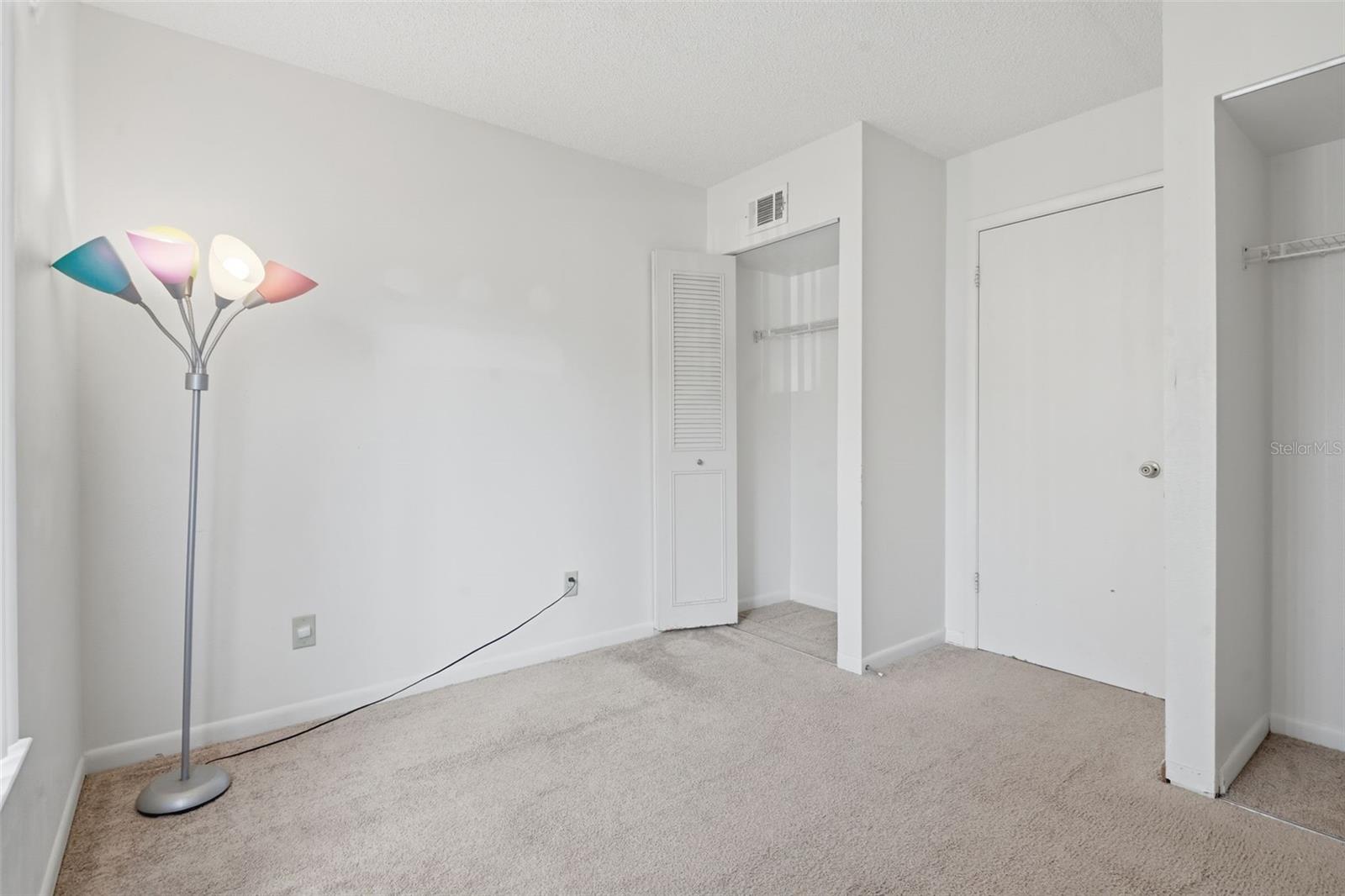 PINE RIDGE CLUB VILLAGE 1 PH 2 A CONDO BLDG 17 - Residential