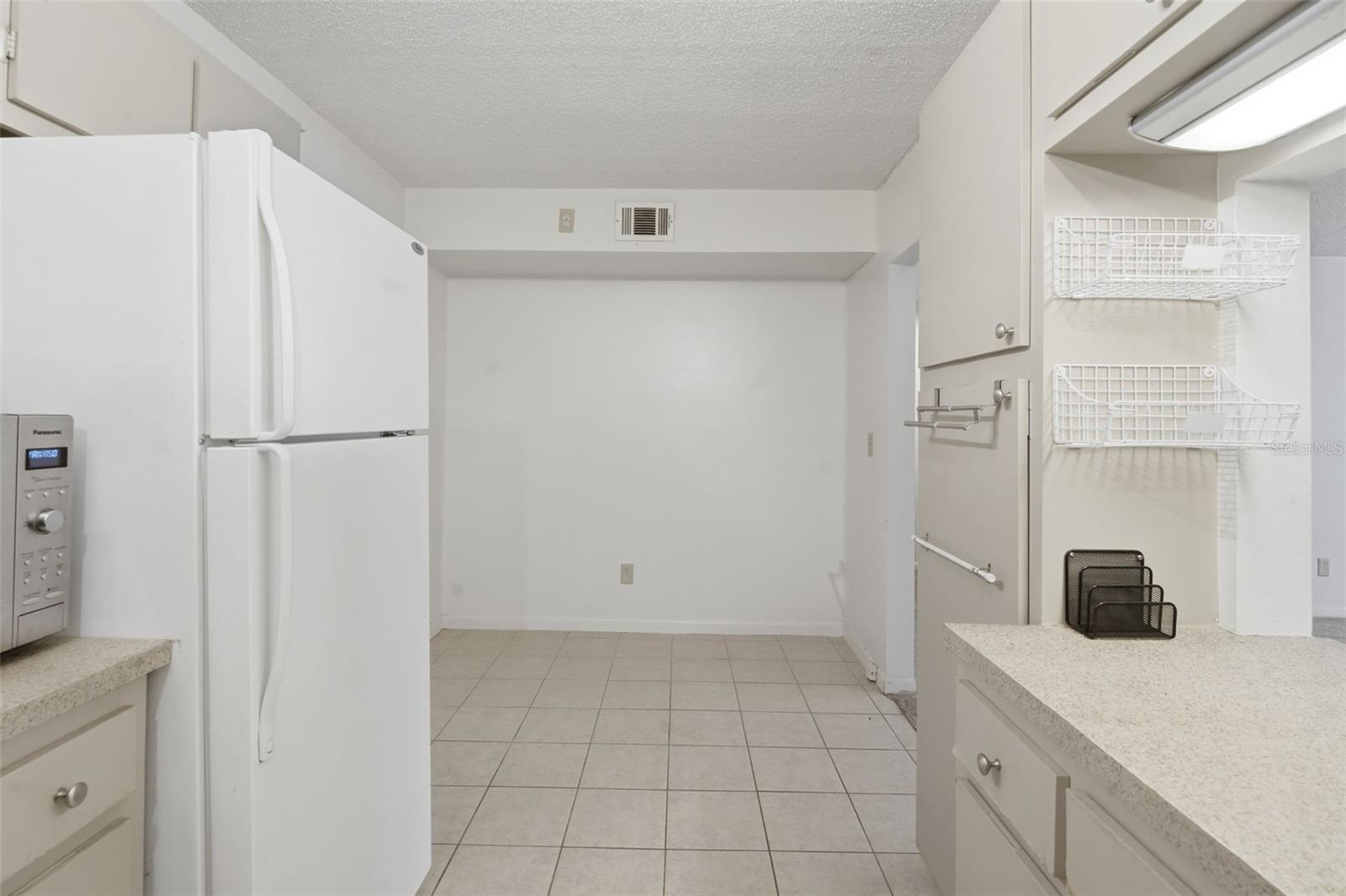 PINE RIDGE CLUB VILLAGE 1 PH 2 A CONDO BLDG 17 - Residential