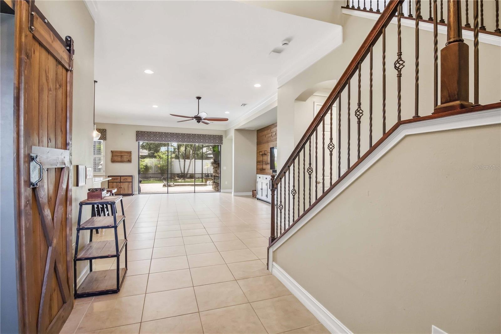 1090 BRADBERRY DRIVE