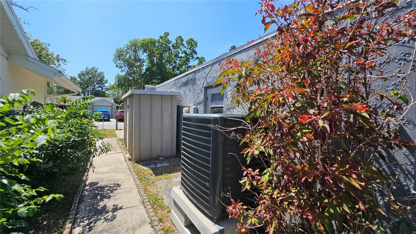 BEACON SQUARE - Residential