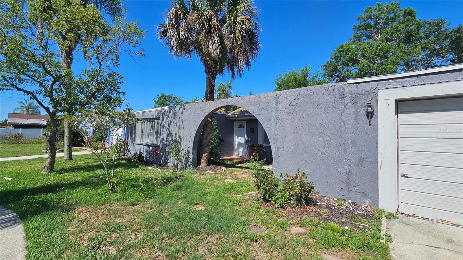 BEACON SQUARE - Residential