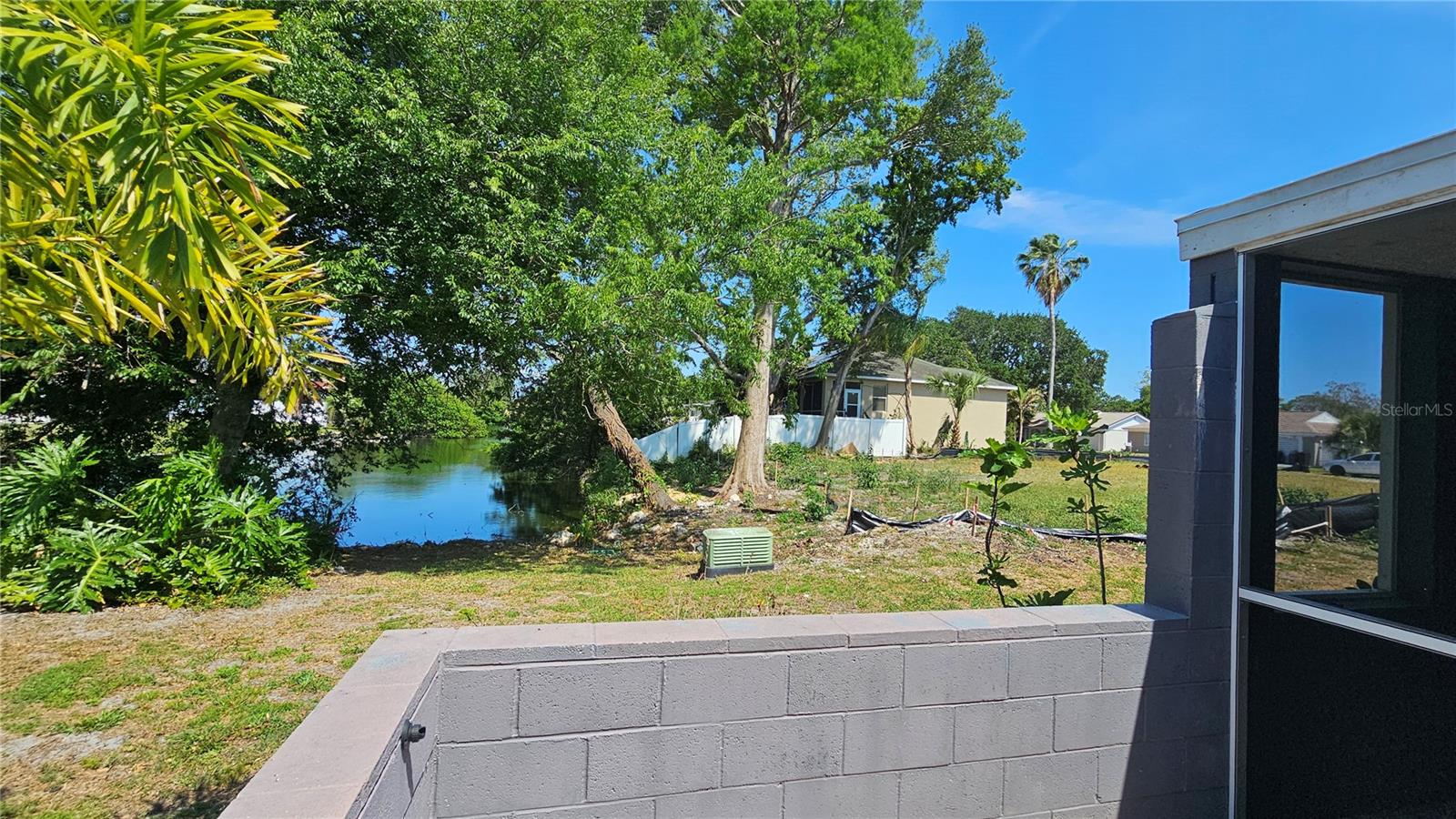 BEACON SQUARE - Residential